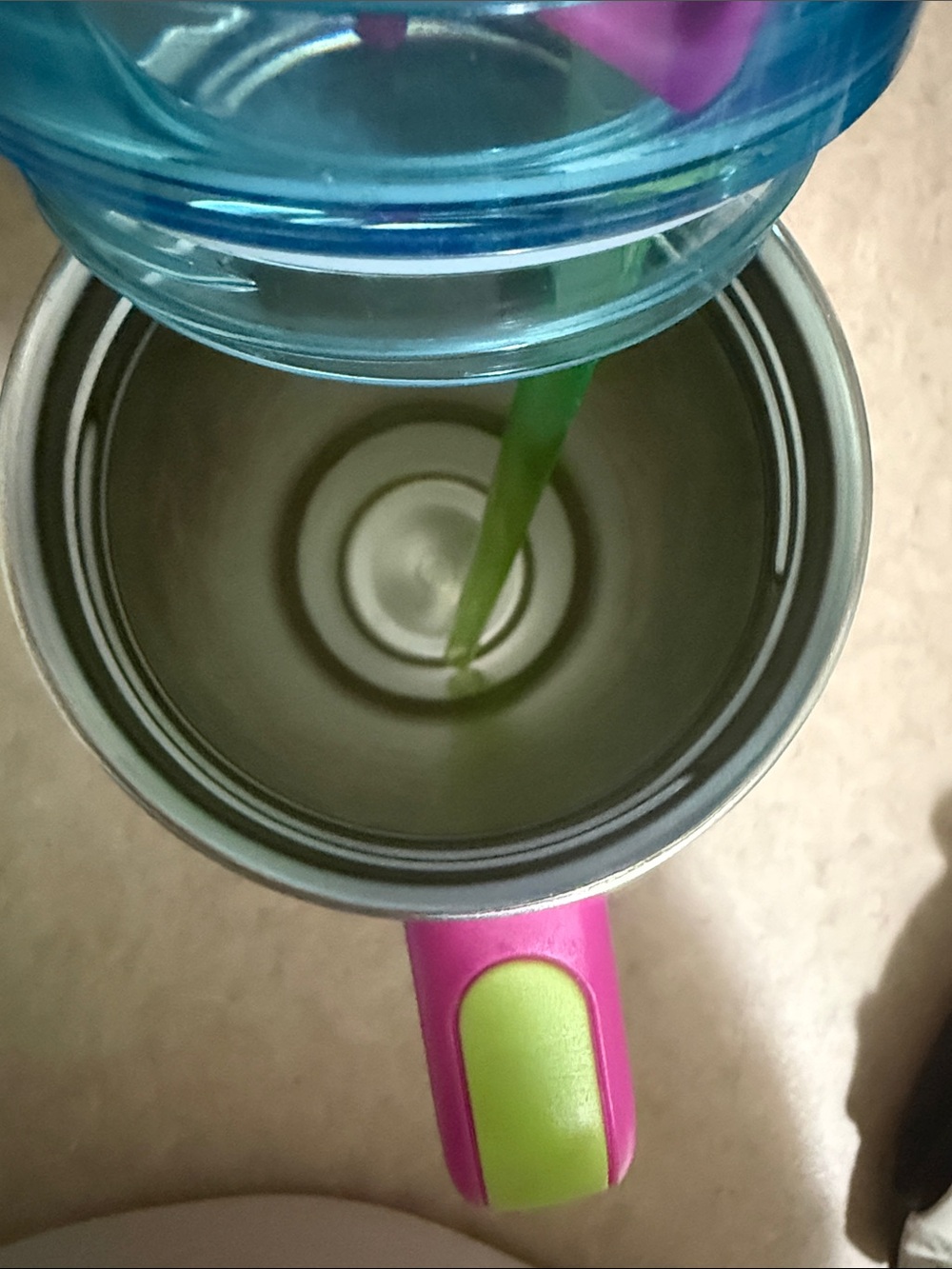 Stanley Vivid Violet Reverb 30 oz Travel Tumbler with Lime Accent and Blue Lid - Picture 6 of 6